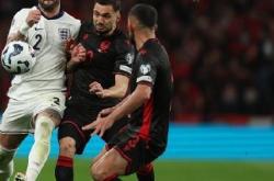 爱游戏tv-巴黎圣日耳曼遭遇惨败，欧冠前景堪忧