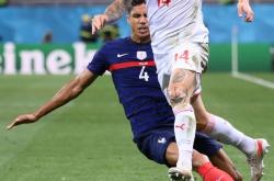 爱游戏入口-包含意大利VS瑞士：胜利者晋级，败者黯然离场的词条