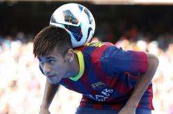 爱游戏tv-北非风暴席卷巴斯克，阿尔及利亚元素粉碎皇家社会，德里赫特化身胜负关键先生