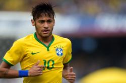 AYX体育赛事-绿茵场上的季后赛之夜，迪马利亚完美发挥诠释大场面传奇