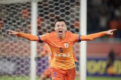 爱游戏下载-包含中东球队表现出色，一路领先获胜势头的词条