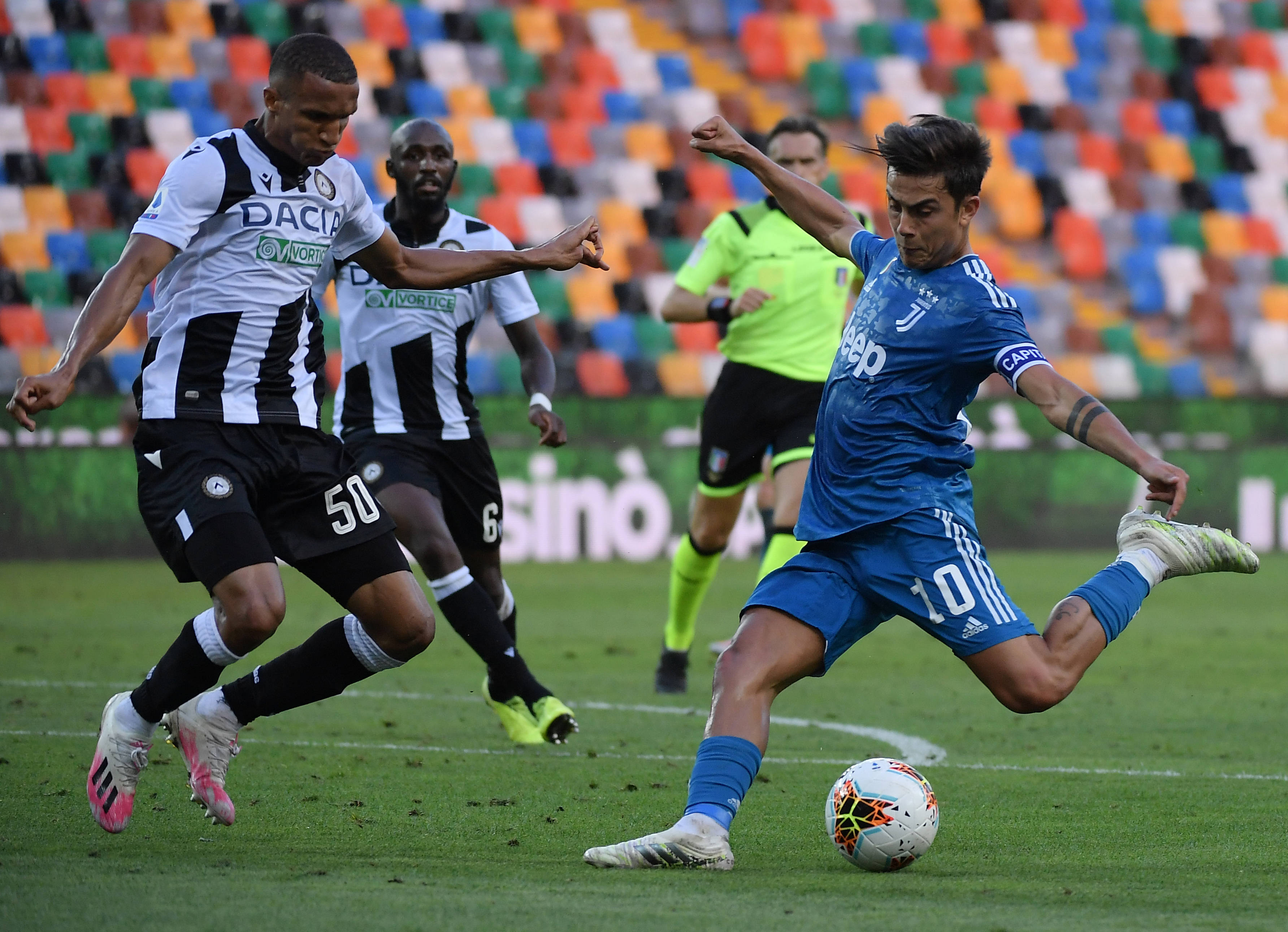 关于乌迪内斯客场战平对手,保持中游位置的信息 关于乌迪内斯客场战平对手,保持中游位置的信息