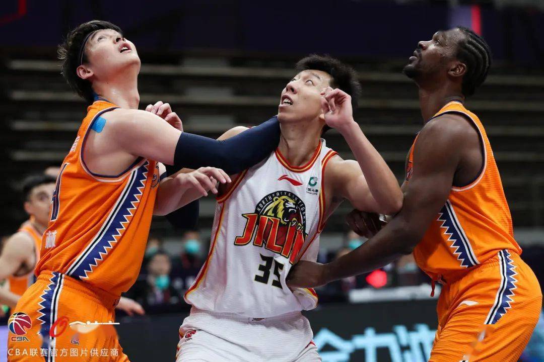 吉林队战胜对手，恩怨情仇各占一方的简单介绍