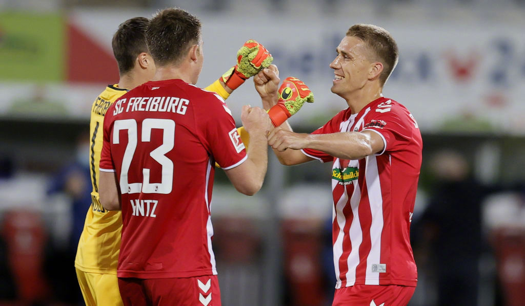 弗莱堡客场力克对手，取得胜利