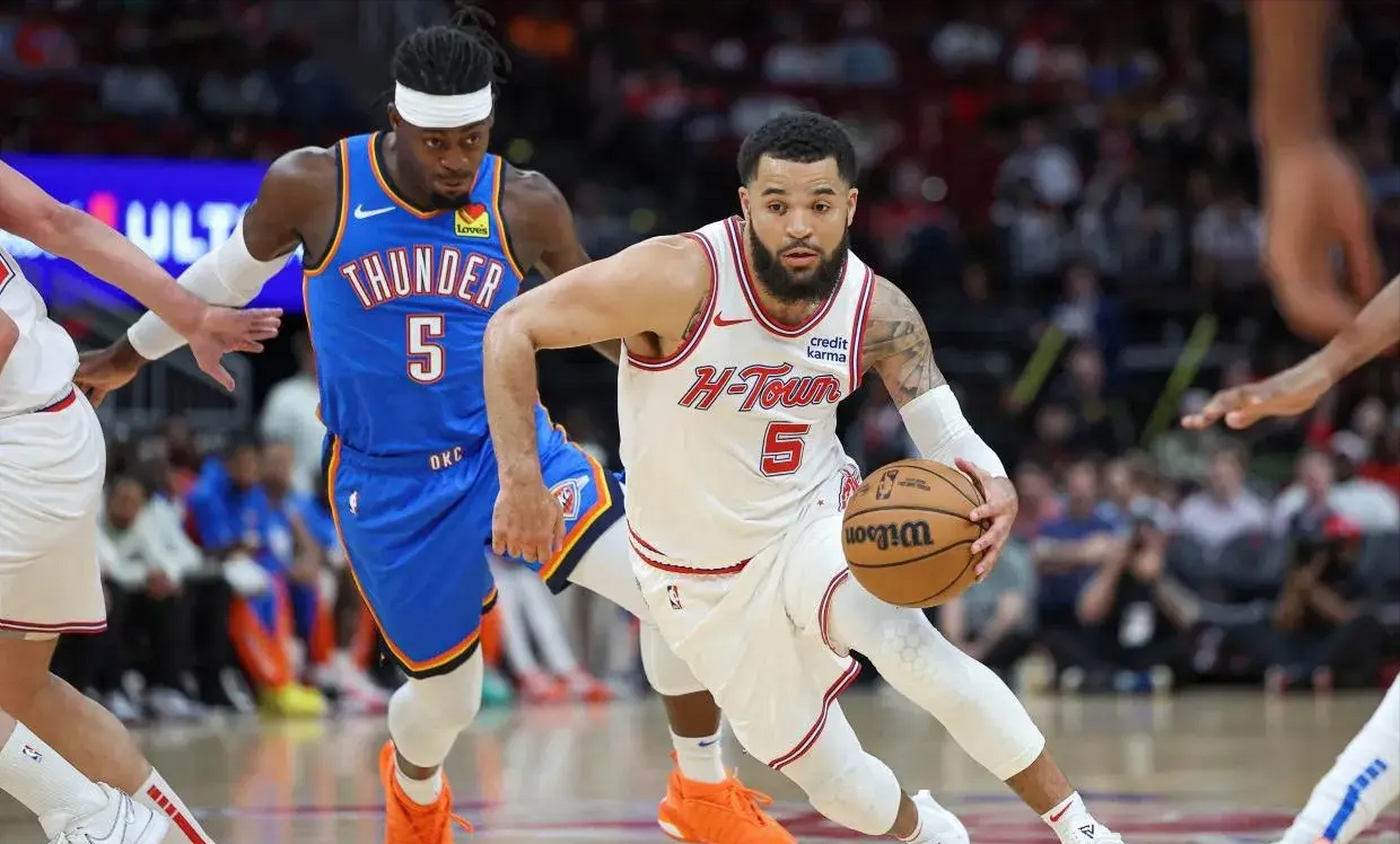 切特南联客场不敌，遭遇颓势