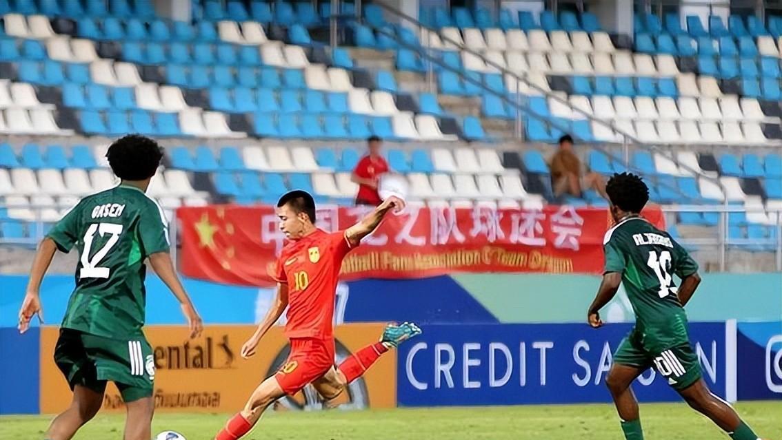 包含日本球队大胜进军下一轮，表现出色获得认可的词条