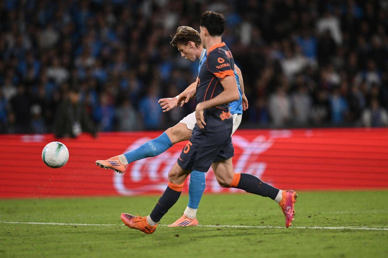 丹麦绝杀曼联，德布劳内统治全场