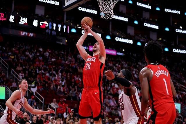 尼克斯爆冷火箭，阿德巴约关键制胜