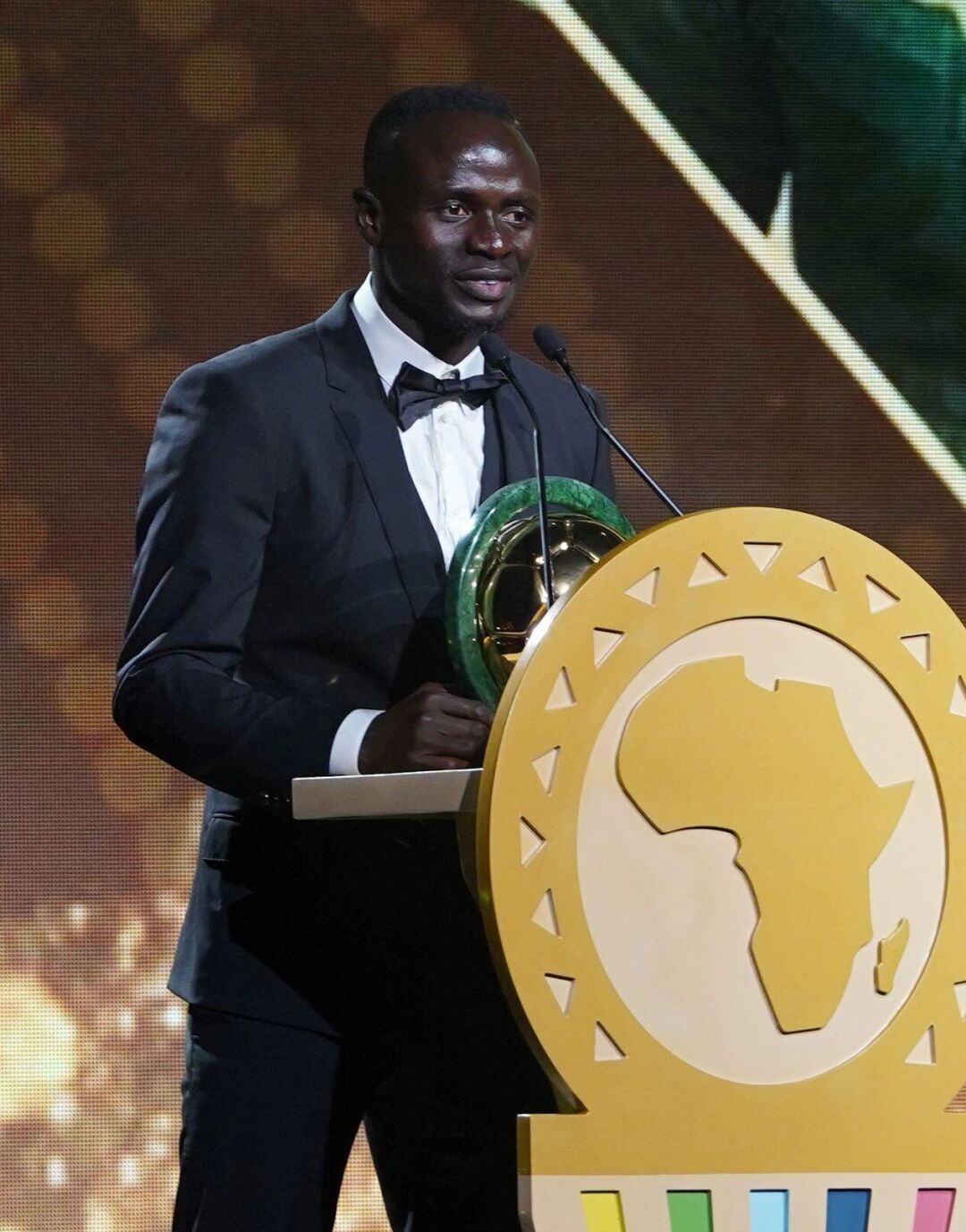 包含塞内加尔强势阿根廷，孙兴慜爆发神勇的词条