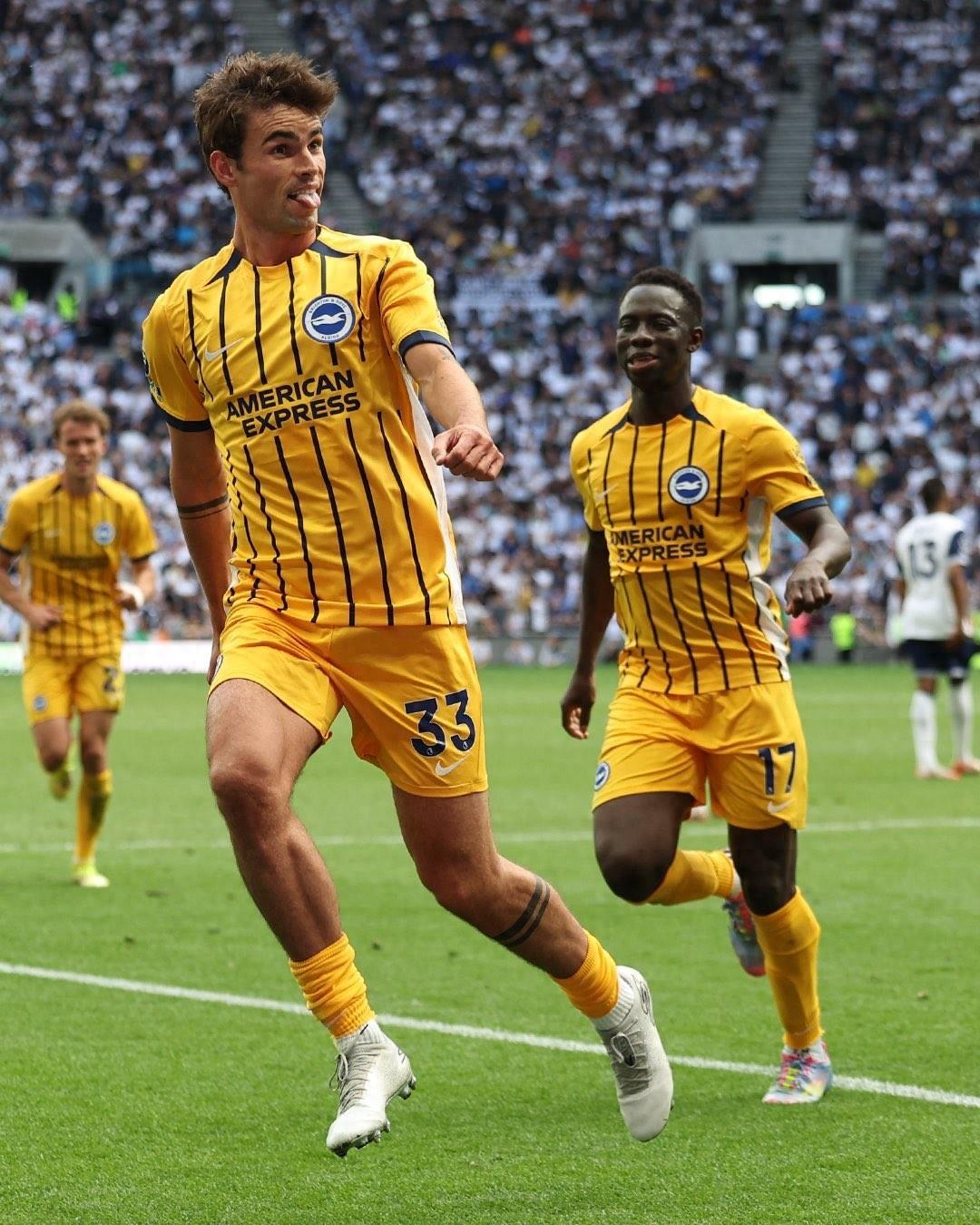 布莱顿客场逆袭，一举反超对手的简单介绍