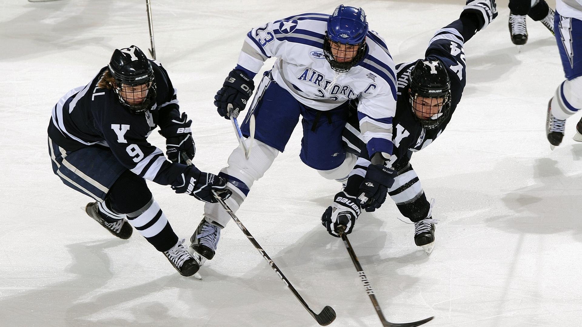 开拓者带走76人，爱德华兹成为关键先生