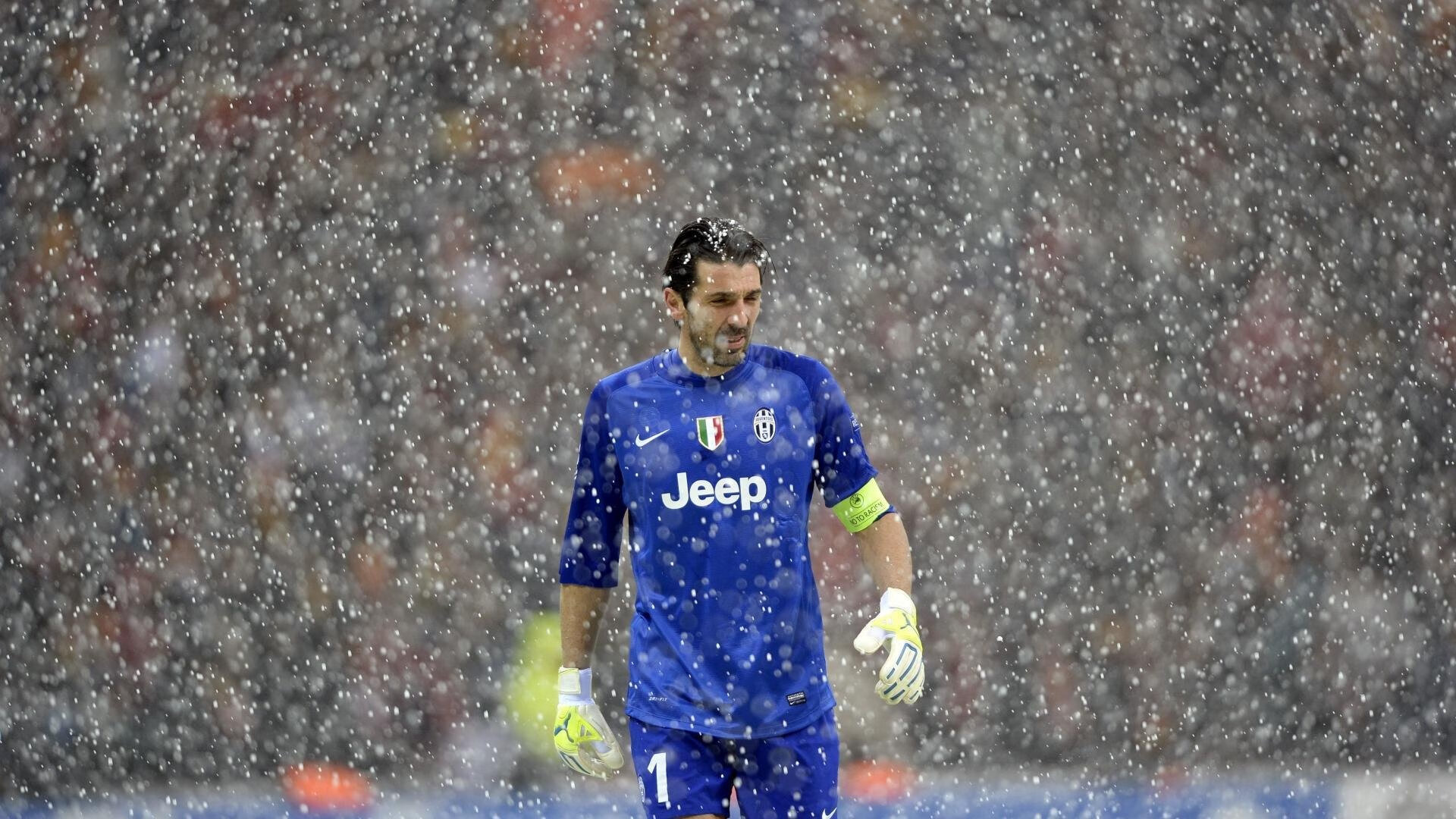 卢卡库的节奏魔法与伊朗的钢铁防线，现代足球战术的两种极致表达