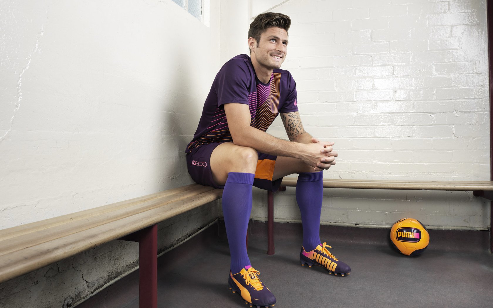 突尼斯斩落巴萨，东决关键战的意外启示