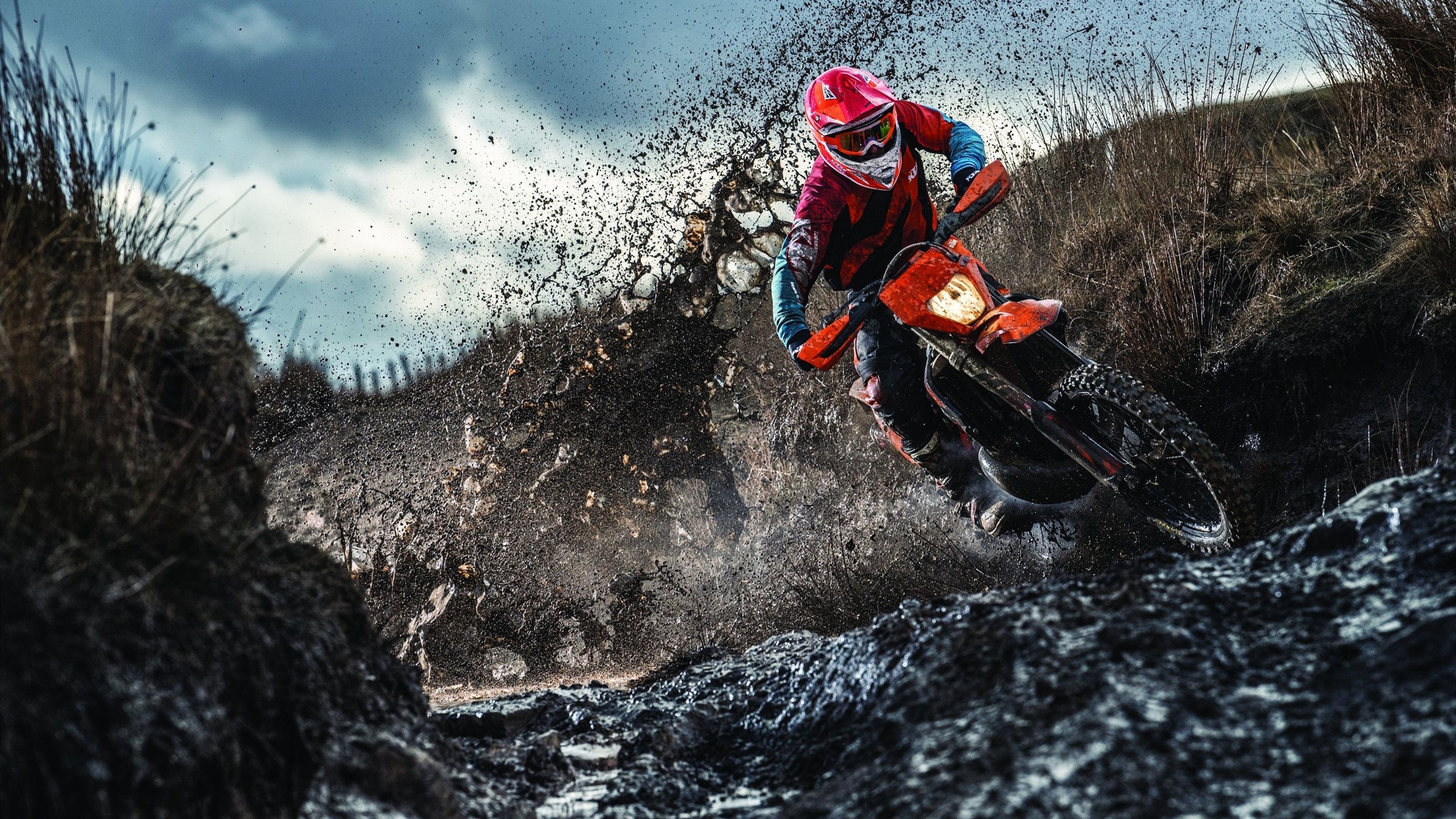 拉沃尔杯鏖战温网，纳达尔惊艳四座，一场跨越时空的网球史诗